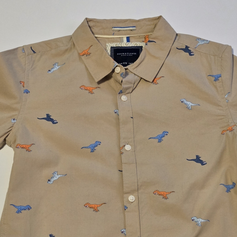Denim &‎ Flower/Tan and Orange Dinosaurs/Casual Button Down Shirt/Size 9/10